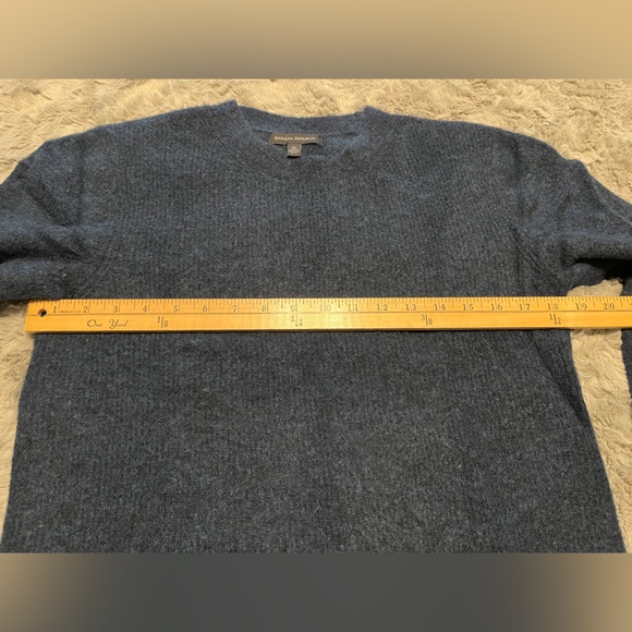Blue Banana Republic Sweater - Picture 4 of 7
